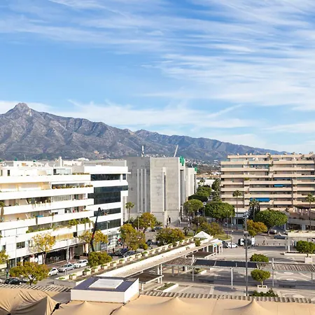 Puerto Banus Sea Views L *