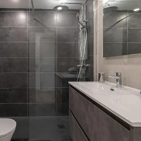 Διαμέρισμα Puerto Banus Sea Views L *