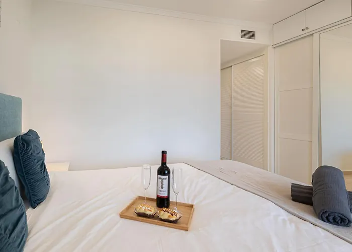 Puerto Banus Sea Views L